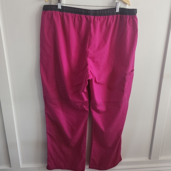 Pink scrub cargo pants/ medical uniform, flare legs, size 1X - Picture 2 of 6